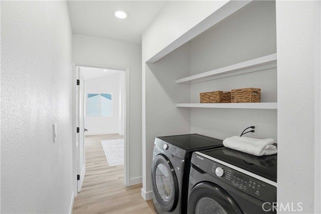 17721 Burbank, Encino (los Angeles), CA 91316