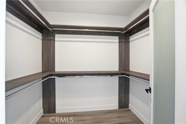 17721 Burbank, Encino (los Angeles), CA 91316