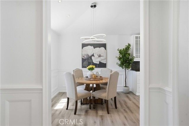 17721 Burbank, Encino (los Angeles), CA 91316