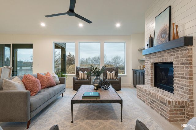 11202 S 1000 E, Sandy, UT 84094