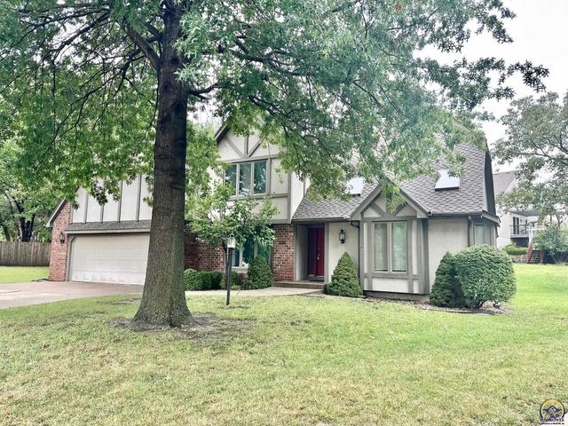 3101 SW Muirfield CT, Topeka, KS 66614