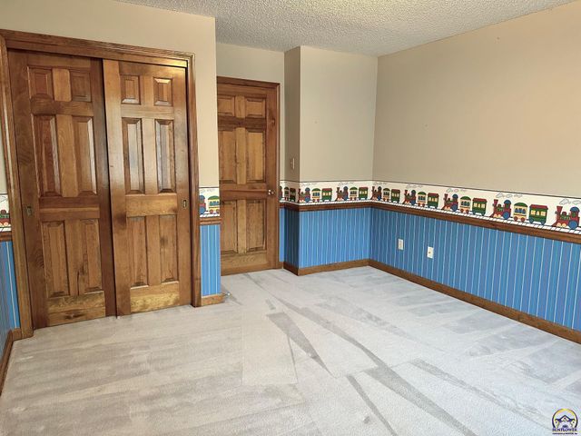 3101 SW Muirfield CT, Topeka, KS 66614