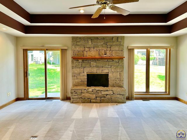 3101 SW Muirfield CT, Topeka, KS 66614