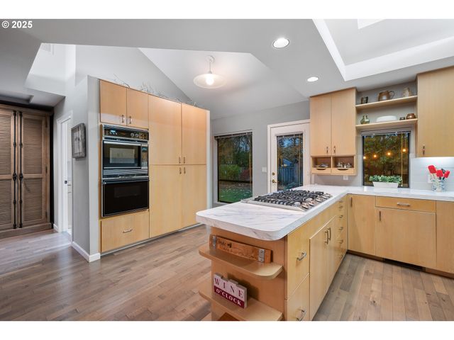 6865 Sw COUNTRY VIEW Ct, Wilsonville, OR 97070