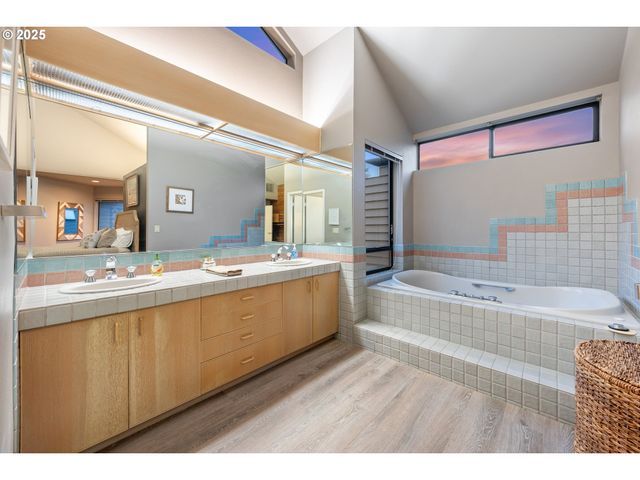 6865 Sw COUNTRY VIEW Ct, Wilsonville, OR 97070