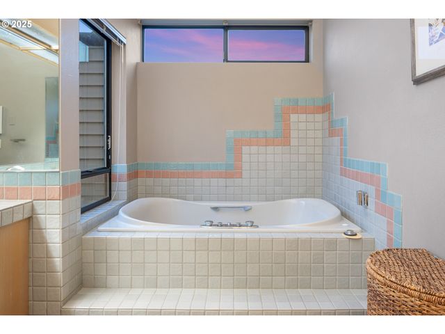 6865 Sw COUNTRY VIEW Ct, Wilsonville, OR 97070