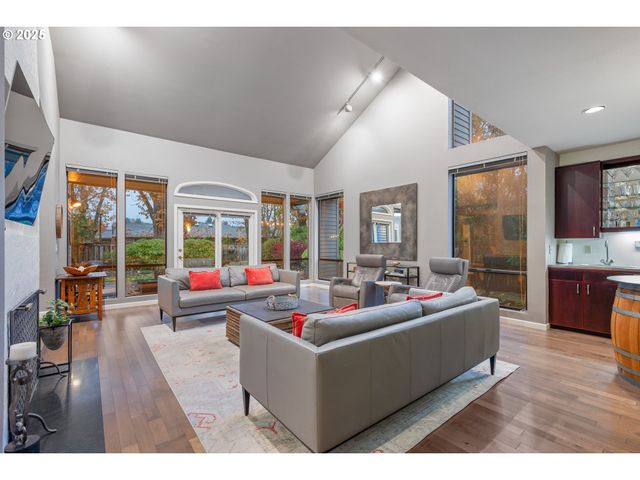 6865 Sw COUNTRY VIEW Ct, Wilsonville, OR 97070