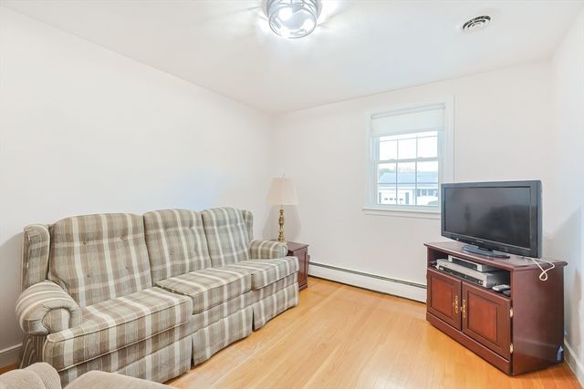 18 Divittorio Drive, Milford, MA 01757