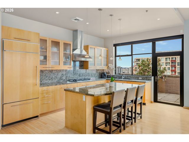 333 Nw 9TH Ave 1405, Portland, OR 97209