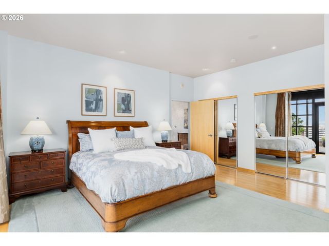 333 Nw 9TH Ave 1405, Portland, OR 97209