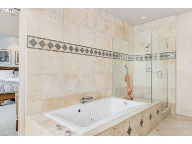 333 Nw 9TH Ave 1405, Portland, OR 97209