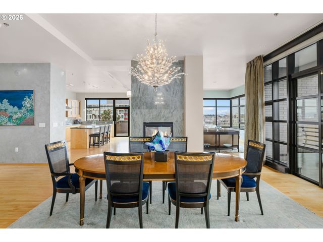 333 Nw 9TH Ave 1405, Portland, OR 97209