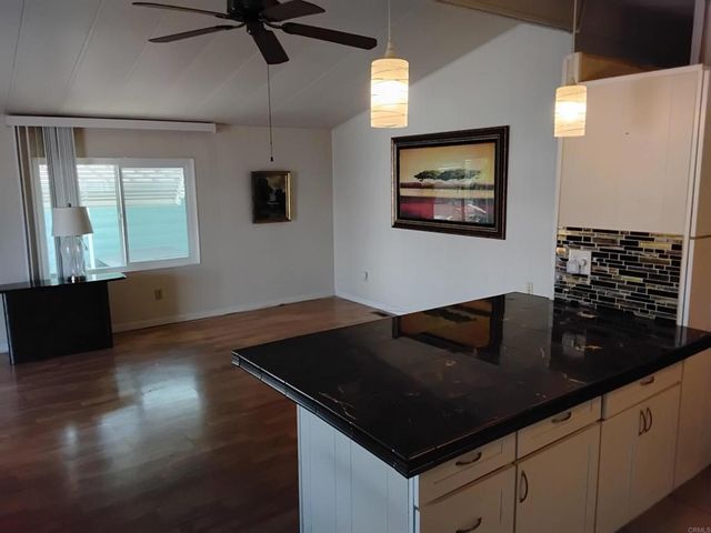 1515 Capalina Rd 42, San Marcos, CA 92069