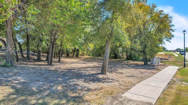 133 Falcon Point Drive, Heath, TX 75032