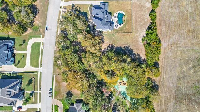 133 Falcon Point Drive, Heath, TX 75032