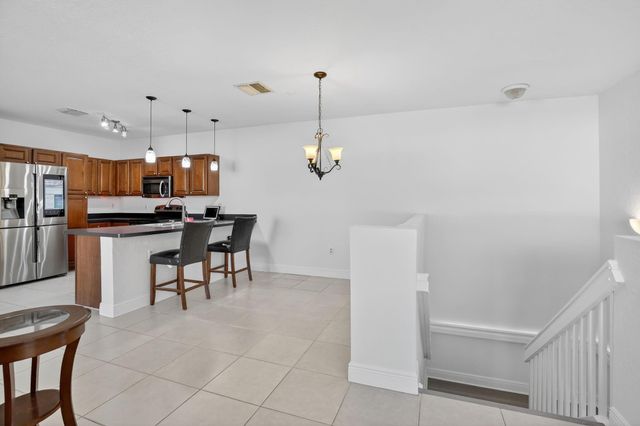 7400 Palomino Drive 524, Hollywood, FL 33024