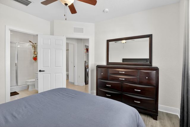 7400 Palomino Drive 524, Hollywood, FL 33024