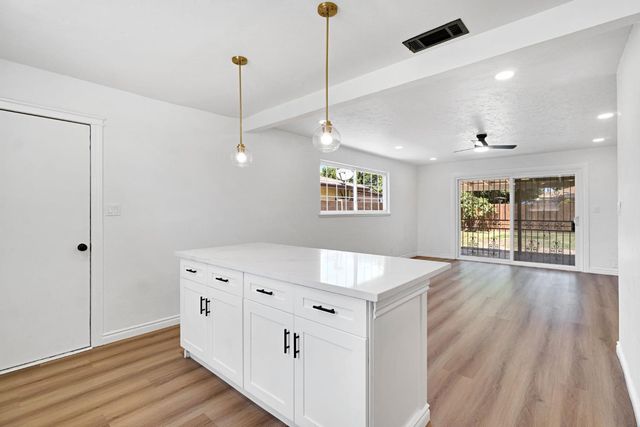 2845 E Swift Avenue, Fresno, CA 93726