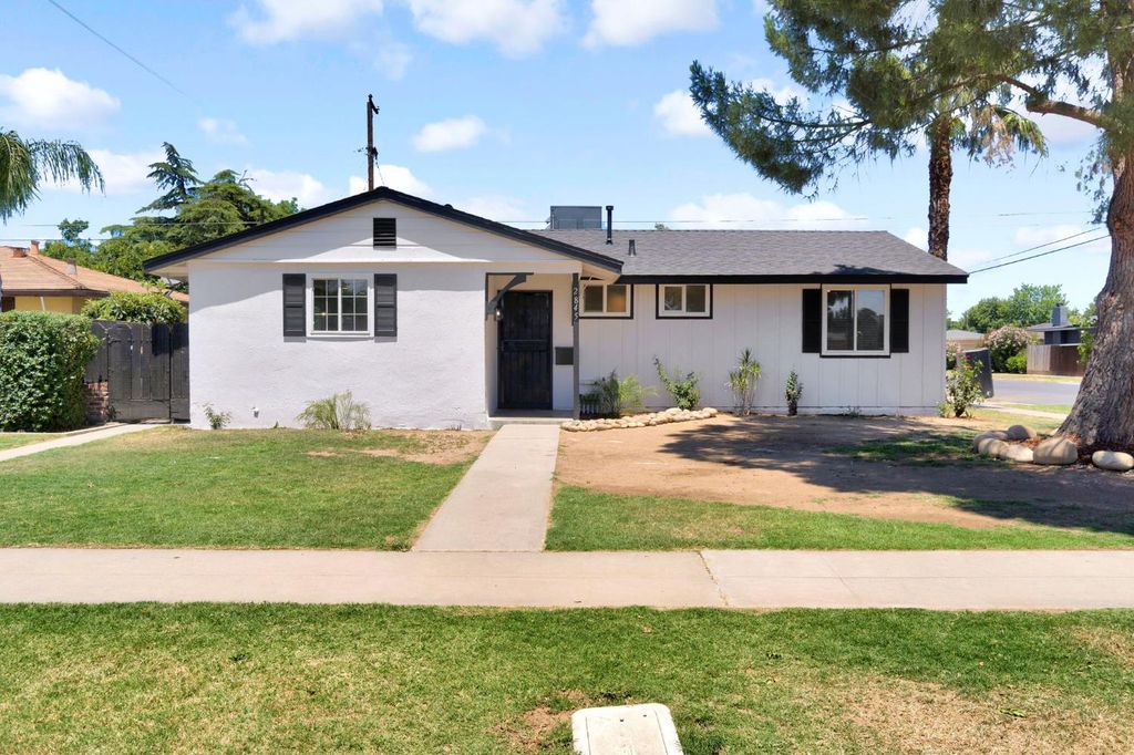 2845 E Swift Avenue, Fresno, CA 93726