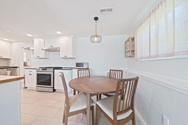 12 Marivista Ave, Waltham, MA 02451