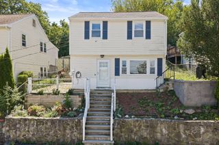 12 Marivista Ave, Waltham, MA 02451