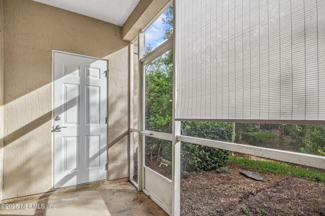 8120 SUMMER GATE Court, Jacksonville, FL 32256