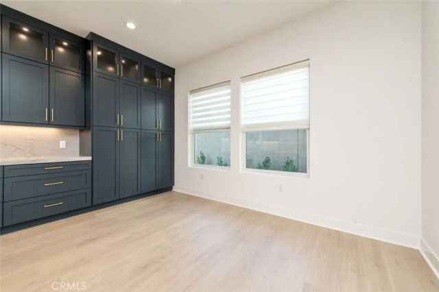 228 Stage, Irvine, CA 92618