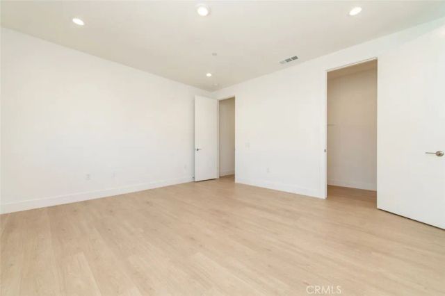 228 Stage, Irvine, CA 92618