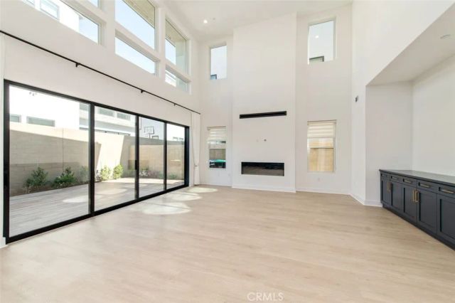 228 Stage, Irvine, CA 92618