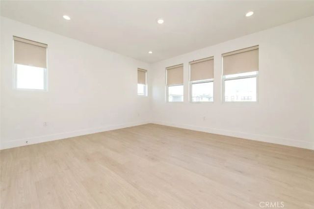 228 Stage, Irvine, CA 92618