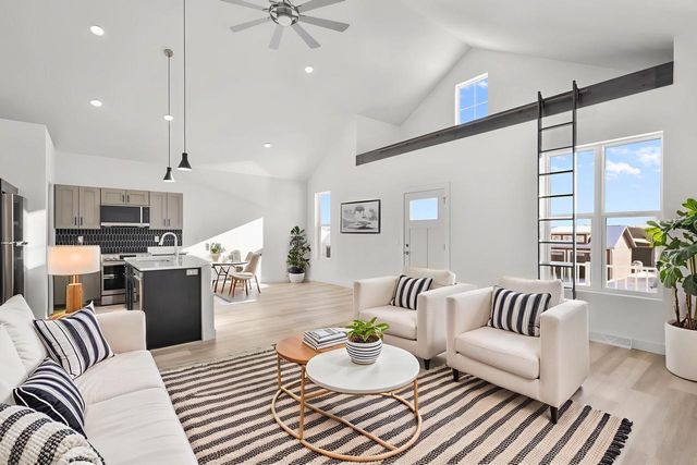 106 Lupine Avenue, Poynette, WI 53955