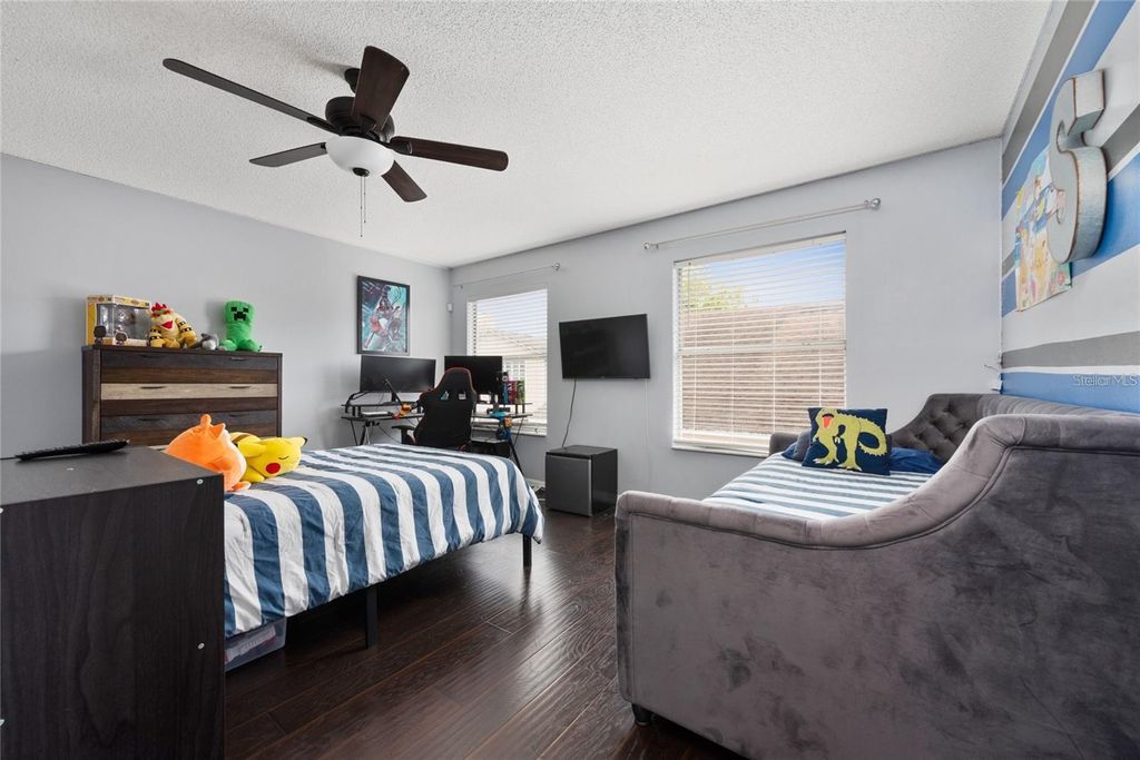 Image 13 of property listing at 13129 COG HILL WAY, Orlando, FL 32828