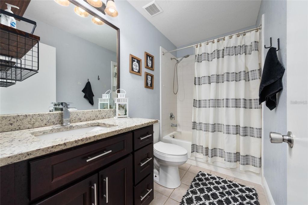 Image 15 of property listing at 13129 COG HILL WAY, Orlando, FL 32828