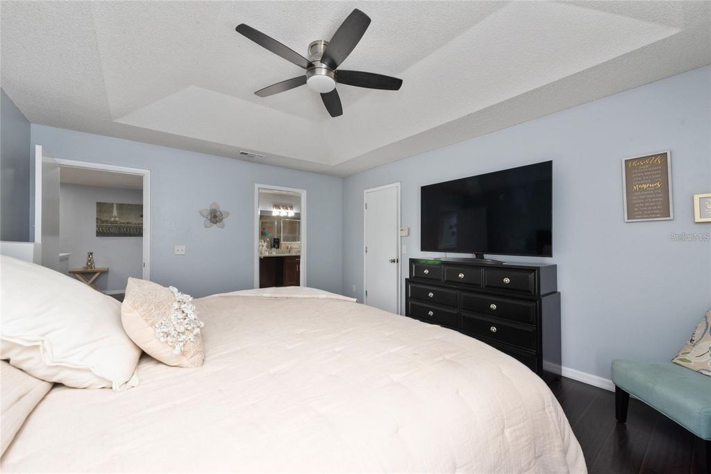 Image 17 of property listing at 13129 COG HILL WAY, Orlando, FL 32828