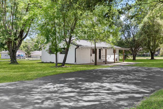 65 Rocky Creek Loop, Castalian Springs, TN 37031