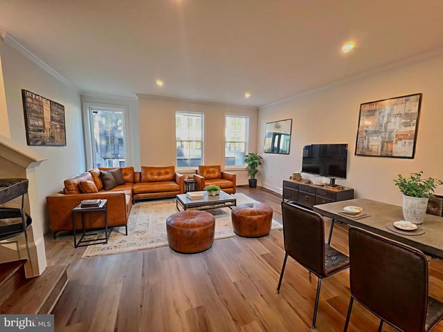 9404 DANDELION DR, Lorton, VA 22079