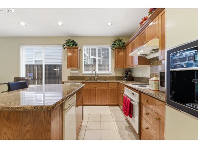 9016 Se EMILY PARK Way, Happy Valley, OR 97086