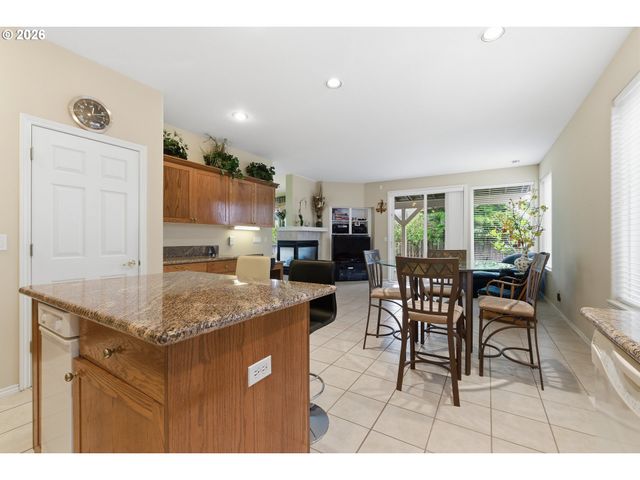 9016 Se EMILY PARK Way, Happy Valley, OR 97086