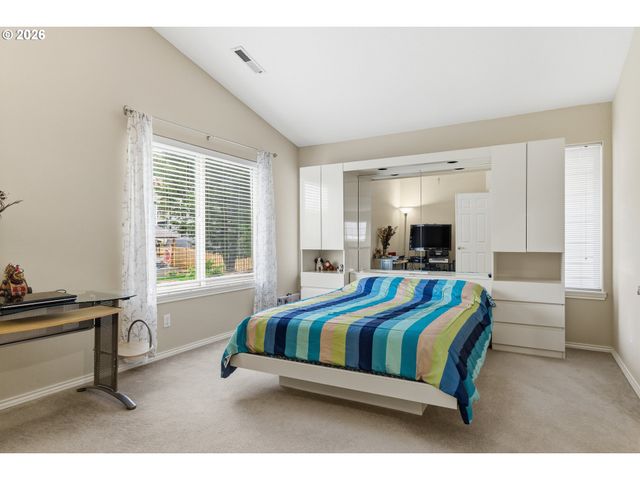 9016 Se EMILY PARK Way, Happy Valley, OR 97086