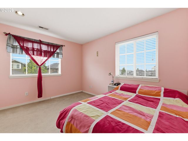 9016 Se EMILY PARK Way, Happy Valley, OR 97086