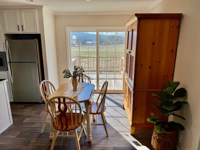 621 Laxson Rd, Pelham, TN 37366