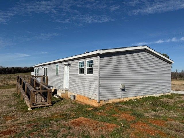 621 Laxson Rd, Pelham, TN 37366