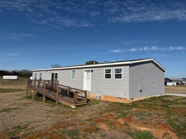 621 Laxson Rd, Pelham, TN 37366