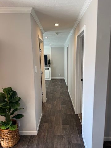 621 Laxson Rd, Pelham, TN 37366