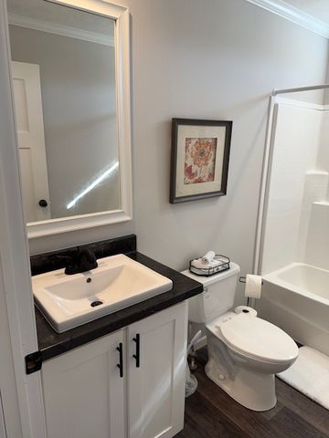 621 Laxson Rd, Pelham, TN 37366