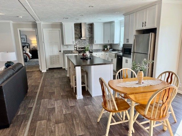 621 Laxson Rd, Pelham, TN 37366