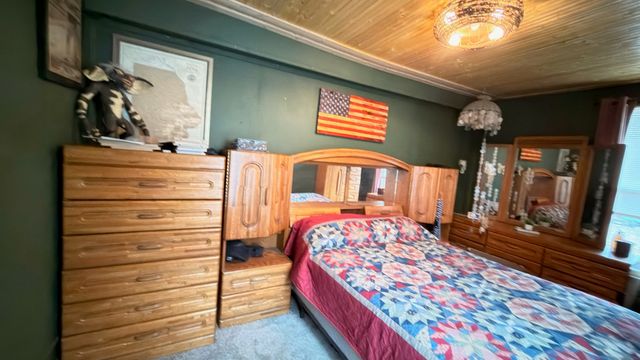 1716 W 7th Street, Davenport, IA 52802