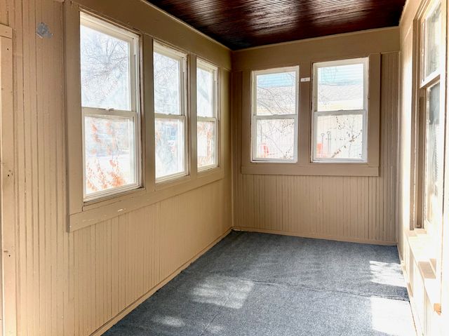 1716 W 7th Street, Davenport, IA 52802