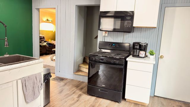 1716 W 7th Street, Davenport, IA 52802