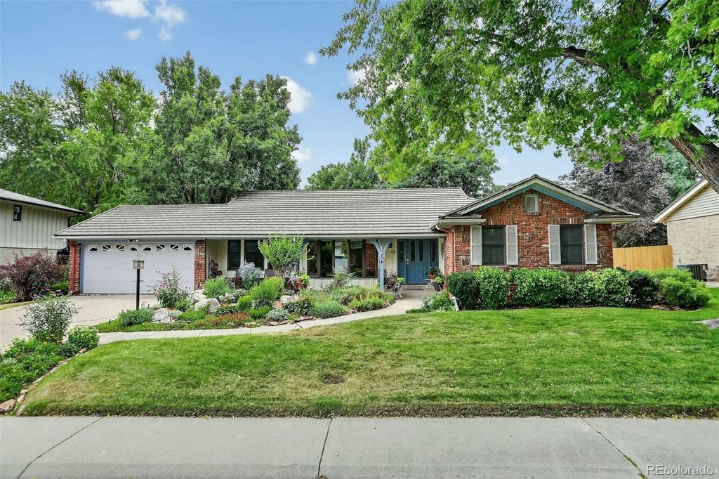 4026 S Magnolia Way, Denver, CO 80237
